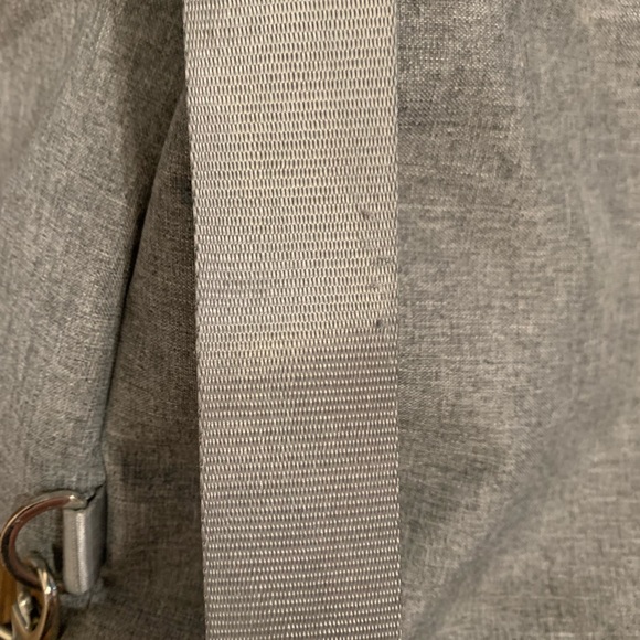 J J Cole Gray Diaper Bag/Backpack with Shoulder Strap - Picture 11 of 11